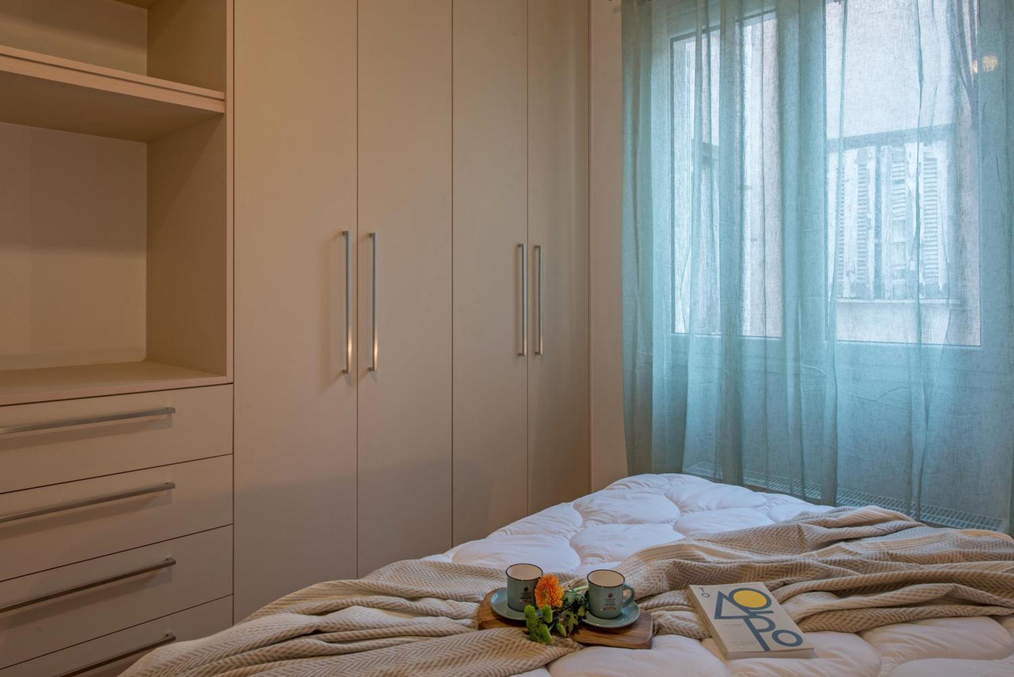Acropolis View Apt In Koukaki Athena Bagian luar foto