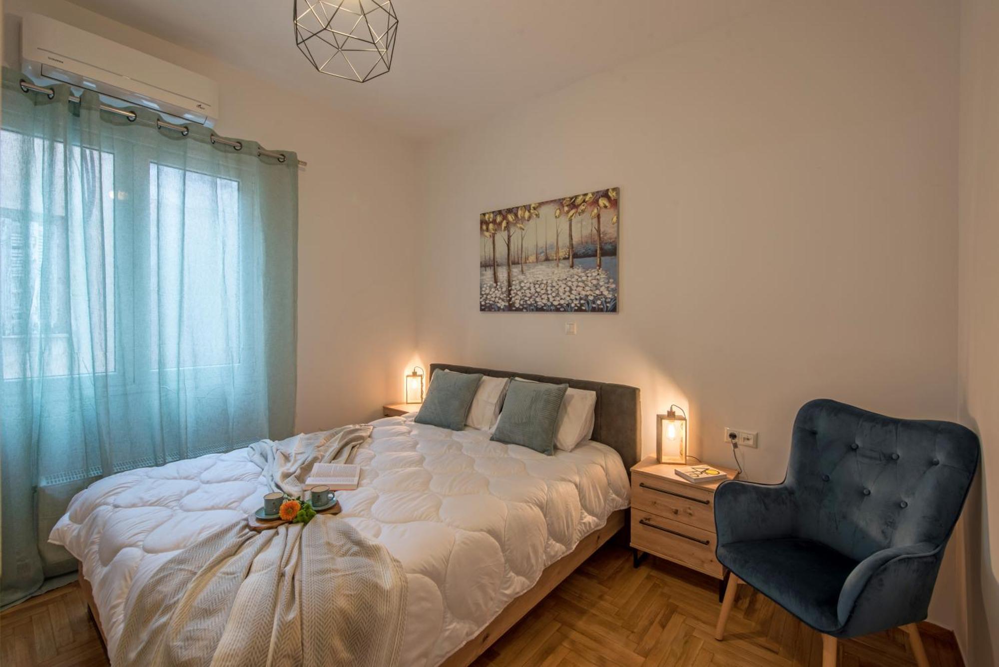 Acropolis View Apt In Koukaki Athena Bagian luar foto