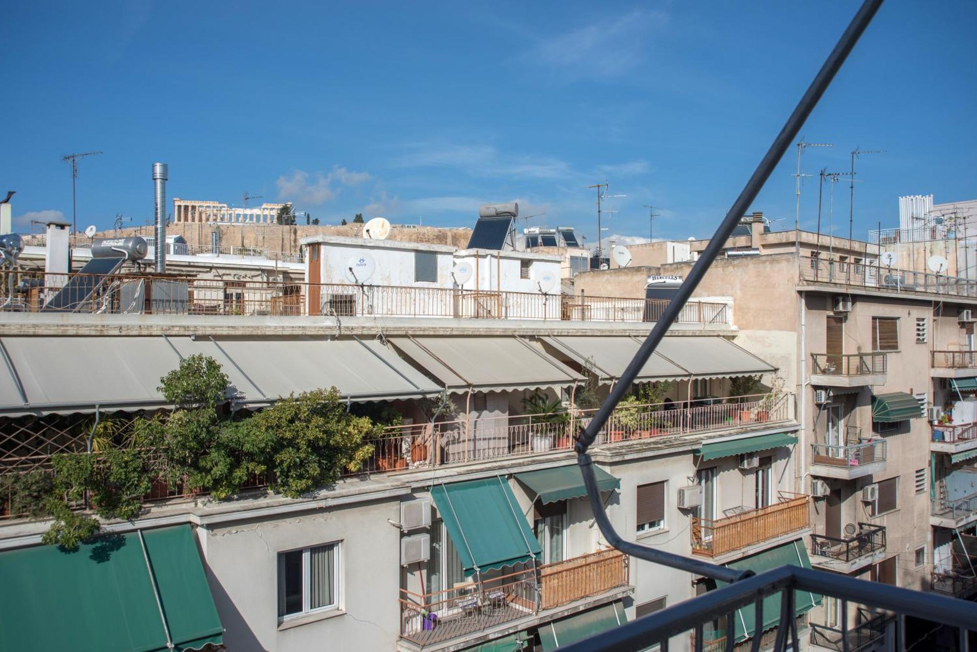 Acropolis View Apt In Koukaki Athena Bagian luar foto