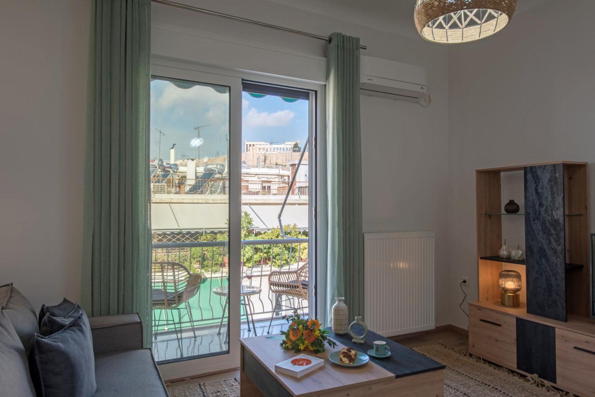 Acropolis View Apt In Koukaki Athena Bagian luar foto